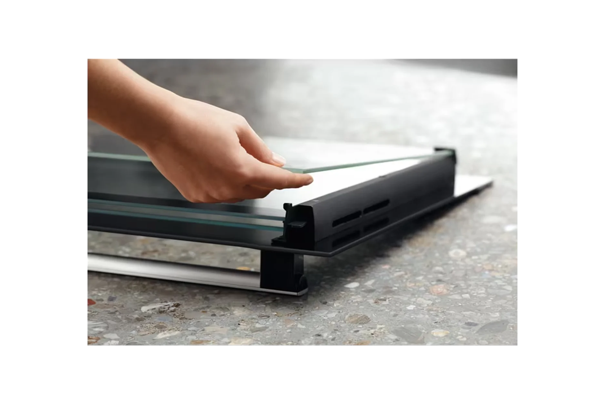 Pachet Electrolux EOH3H00BX + EGS6436SX + LFP326S - imagine 7