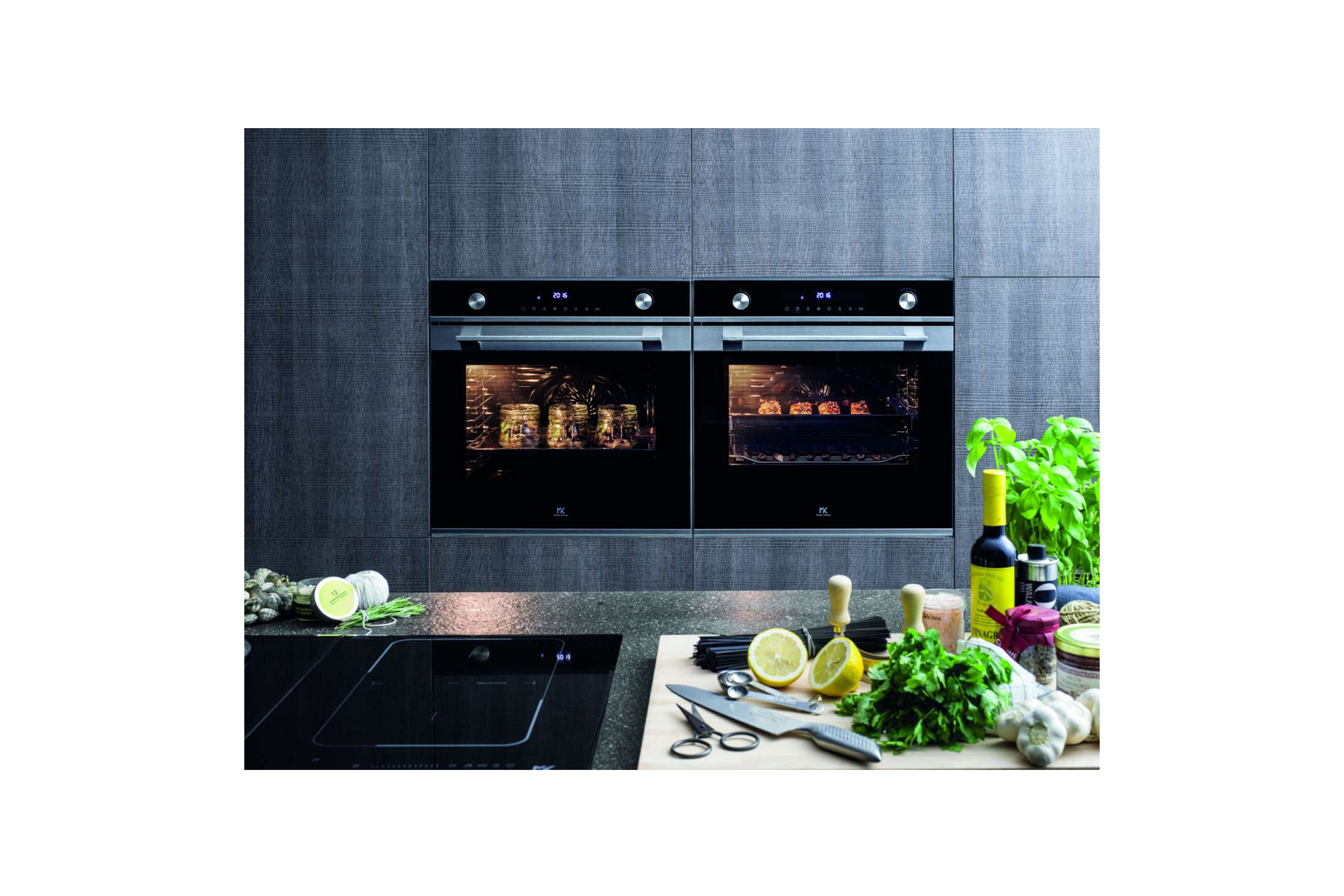 Cuptorul electric în bucătăria modernă și integrarea acestuia în soluțiile de pe piața românească